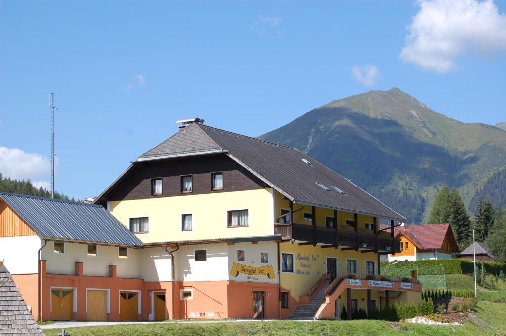 Alpenhotel & Aparthotel Lanz Hohentauern Exterior foto